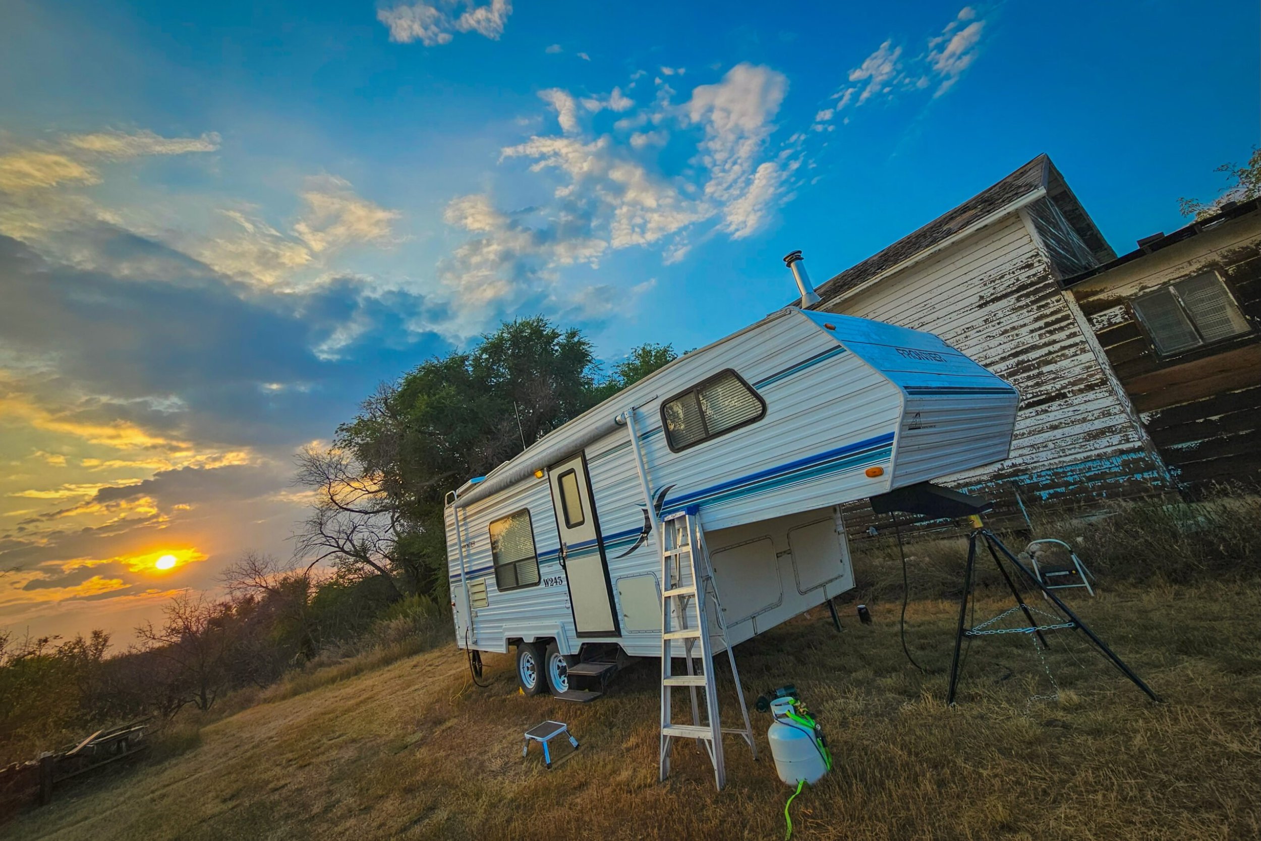 Home away from home, Sunnyridge Farm, Special Areas No. 4, Alberta, 2025-09-12