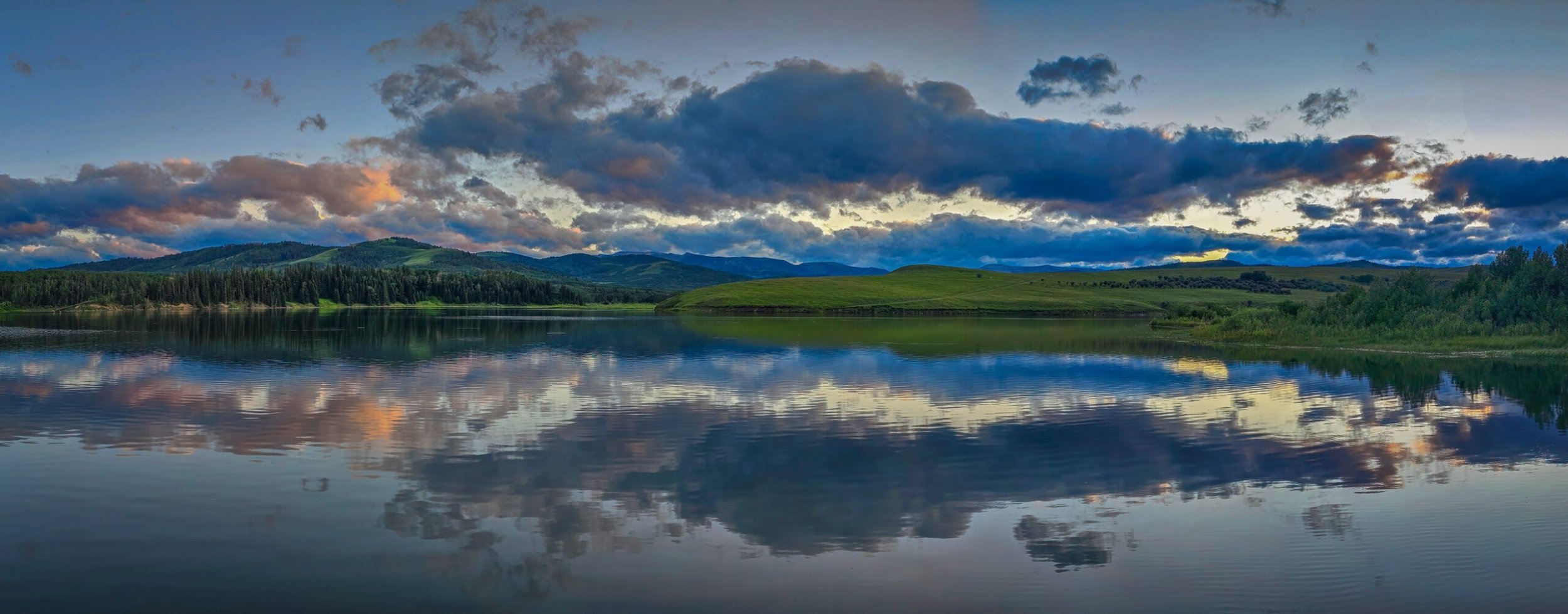Last Rays of the Day, Chain Lakes Reservoir, AB, 2025-07-09